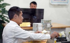 Giá USD hôm nay 17.6.2025: Ngân hàng tiếp tục bán ra với kỷ lục mới