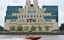 Anh lần đầu có nữ giám đốc tình báo MI6