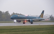 Vietnam Airlines hạ cánh khẩn cấp cứu hành khách