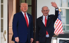 Ông Trump kêu gọi Iran 'đầu hàng vô điều kiện', lãnh tụ Iran đăng 'trận chiến bắt đầu'