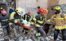 Chiến sự Ukraine ngày 1.211: Kyiv liệt kê thương vong, thông qua luật quốc tịch mới