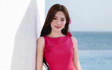 Đầm cổ thuyền, nét đẹp thanh lịch cho cô nàng hiện đại