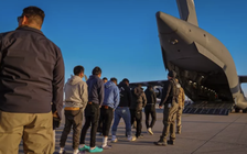 Tòa án Tối cao Mỹ cho phép Washington trục xuất di dân sang nước thứ ba