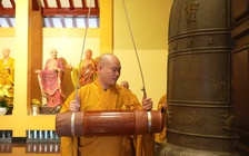 Hơn 18.000 ngôi chùa đồng loạt cử chuông trống bát nhã sáng 1.7: Có ý nghĩa gì?