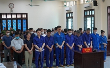 Hoãn phiên xét xử 14 cựu cán bộ Hải quan Hải Phòng