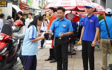 Hai anh em ruột 3 lần đồng hành với thí sinh