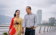 Những clip triệu view của chàng trai kể chuyện cha mẹ bán cháo bình dân