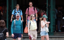 Quốc hội 'chốt' miễn visa có thời hạn cho người nước ngoài thuộc diện đặc biệt