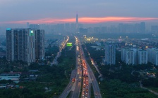 Hai ô tô tông nhau trên cao tốc TP.HCM - Long Thành, giao thông ùn ứ