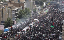 Lễ tang 'lịch sử' cho tướng lĩnh Iran thiệt mạng trong xung đột với Israel