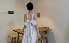 Vẻ đẹp quyến rũ mơ màng của váy hở lưng
