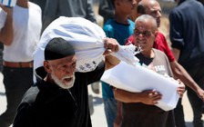 Dân Gaza bị bắn chết khi đi nhận viện trợ, lãnh đạo LHQ chấn động