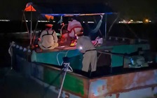 Vĩnh Long: Liên tục phát hiện sà lan chở cát lậu trên sông