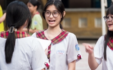 Thi lớp 10 môn toán, thí sinh quên mang... compa, thước kẻ