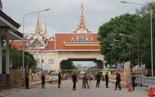Tình hình Thái Lan-Campuchia: Kẹt biên, ông Hun Sen ra cảnh báo mới