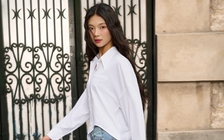 Quần jeans xanh và áo sơ mi, cặp đôi bảo chứng cho mọi phong cách