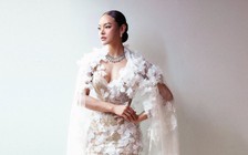 Váy xuyên thấu, vẻ đẹp táo bạo cho nàng cá tính