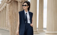 Diện áo vest không tay mùa hè theo phong cách tối giản, sang trọng