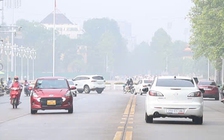 Bầu trời Hà Nội mù mịt từ sáng đến chiều