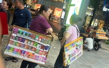 Thâm nhập ổ bán chất gây nghiện: 'Quầy' thuốc lá điện tử di động