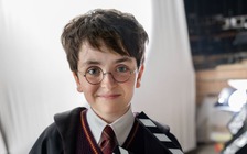 Hé lộ tạo hình như 'trùng sinh' của 'Harry Potter' phiên bản truyền hình