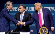 Ông Trump công bố dự án đầu tư 92 tỉ USD phát triển AI