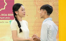 Phương Oanh khóc nghẹn trước cậu bé mồ côi chăm sóc người bà 90 tuổi