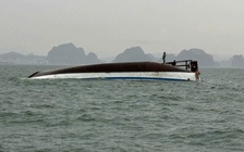 Lật tàu du lịch trên vịnh Hạ Long, nhiều người mất tích