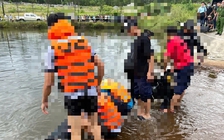 Tìm thấy thi thể người đàn ông dũng cảm lao xuống nước cứu cháu bé đuối nước