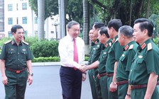 Tổng Bí thư: 'Cán bộ quân đội tham gia T.Ư phải nổi trội, uy tín cao'