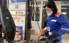 Giá xăng giảm, dầu tăng từ 15 giờ hôm nay