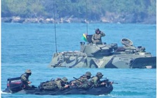 Thái Lan triển khai tàu tấn công nhanh, Campuchia tuyên bố cứng rắn