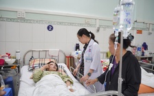 Bạn đọc Báo Thanh Niên hỗ trợ cô gái liệt tay chân, 
mờ mắt gần 160 triệu đồng