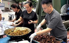 Tình người trong lũ dữ