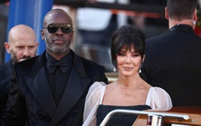 Mẹ ruột Kim Kardashian 'chán ngấy' tình trẻ kém 25 tuổi