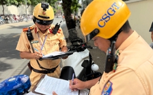 Quên mang bằng lái xe? Vẫn có cách không bị CSGT phạt