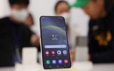 Tuổi thọ pin điện thoại Samsung 'vượt mặt' iPhone