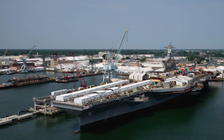 Mỹ lại chậm giao tàu sân bay, Trung Quốc xúc tiến tàu thứ ba