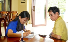 Bà con phấn khởi vì thời gian làm thủ tục rút ngắn thấy rõ