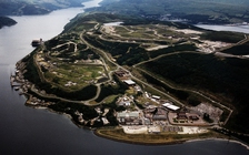 Nước nhiễm phóng xạ từ căn cứ bom hạt nhân Anh rò rỉ ra biển?