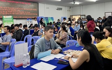Ngày hội việc làm ở TP.HCM: Có công ty tuyển 300 công nhân may mặc