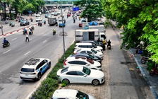 Hà Nội tổng rà soát lề đường, vỉa hè rộng để làm trạm sạc xe điện