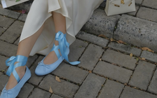 Giày ballet tạo nét cổ điển hòa cùng hơi thở hiện đại