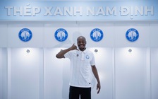 Tuyển thủ Nam Phi trị giá 1 triệu USD khoác áo Nam Định, từng đá tại Ngoại hạng Anh
