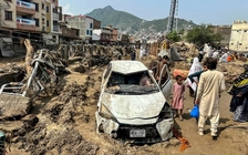 Mưa lũ khiến hơn 320 người thiệt mạng ở Pakistan