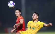 V-League: Ninh Bình và PVF-CAND đá 'chất' như cựu binh, còn HAGL chơi như... tân binh