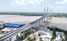 Bà con miền Tây háo hức đi thông xe cầu Rạch Miễu 2