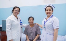 Người mẹ 'đánh cược' mạng sống để giữ con