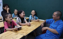 Lớp học tình thương hơn 1 thập kỷ gieo chữ cho trẻ mồ côi ở TP.HCM