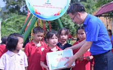 Chiến dịch Kỳ nghỉ hồng góp phần xây dựng hình ảnh cán bộ trẻ